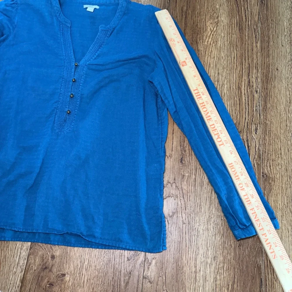 Old Navy Blue Cotton Embroidered Split Neck Blouse Womens M boho bronze buttons